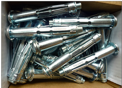 中空壁虎碳钢产品 广州市宏茂五金制品详解